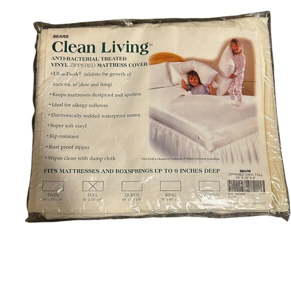 Clean Living Antibacterial Treated Vinyl Zippered Mattress Cover Fits Twin Size - Picture 1 of 3